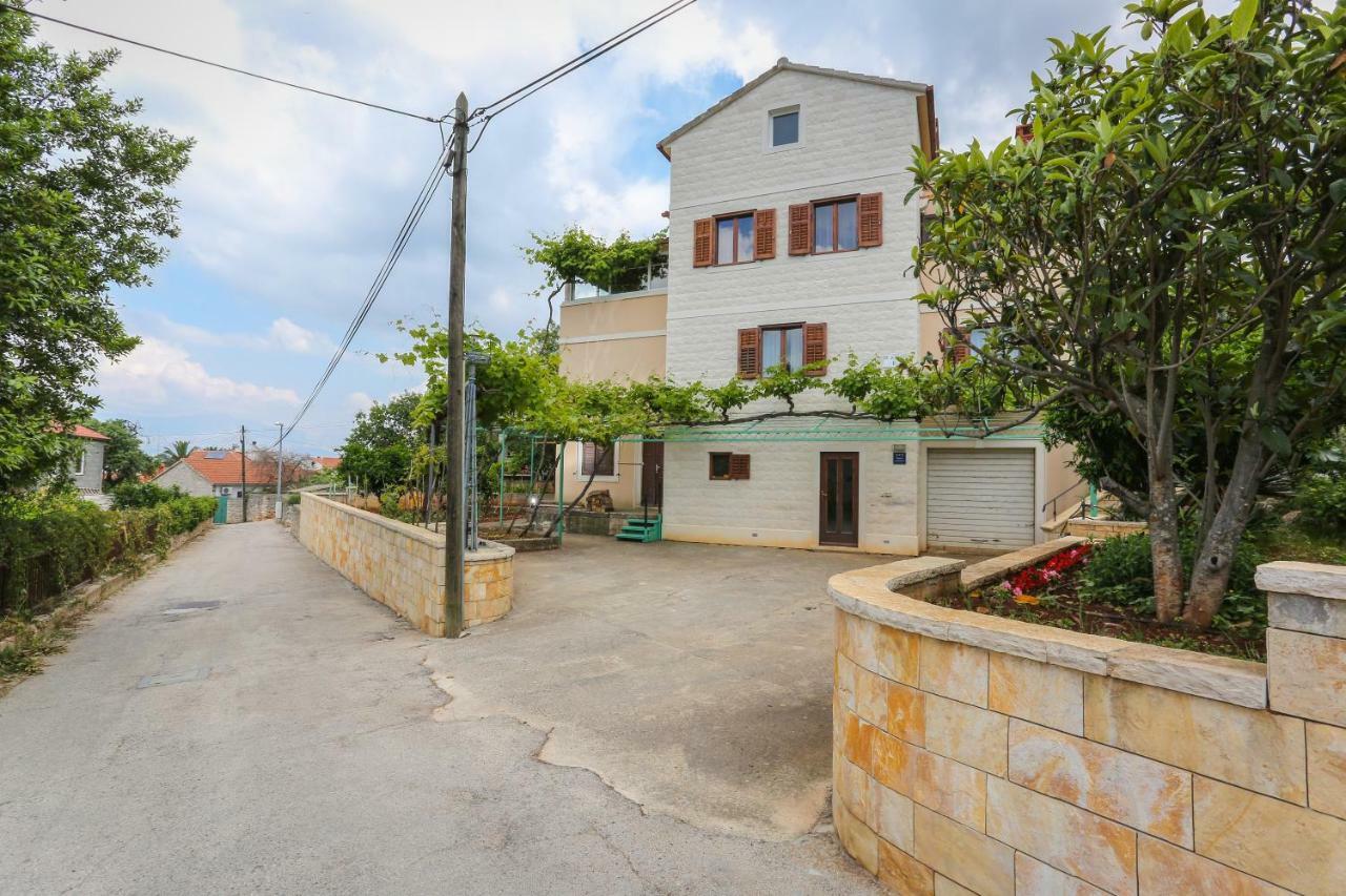 Keko Apartment Supetar Bagian luar foto