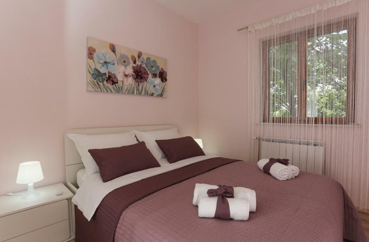 Keko Apartment Supetar Bagian luar foto