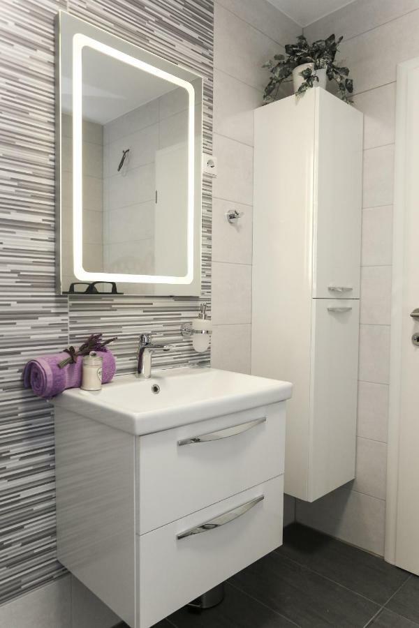 Keko Apartment Supetar Bagian luar foto