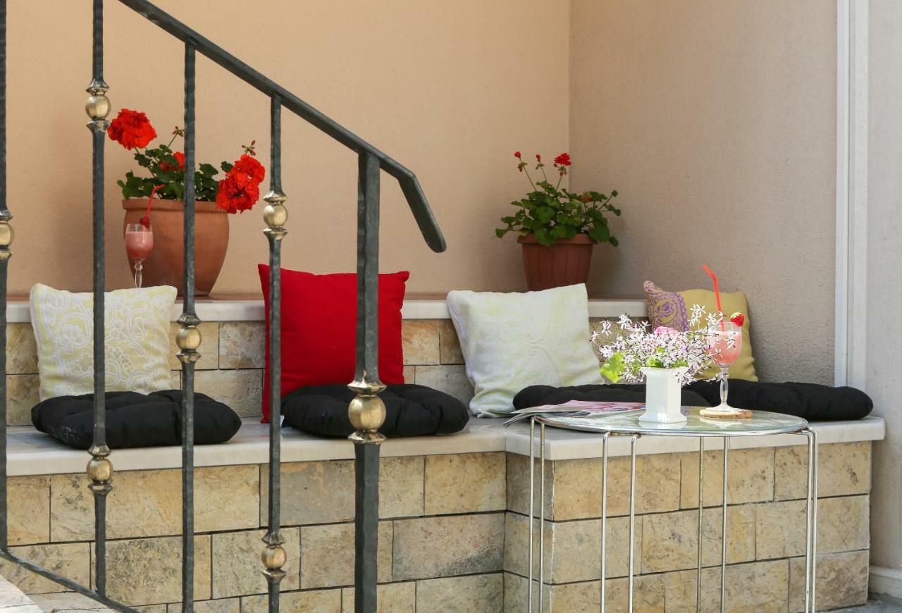 Keko Apartment Supetar Bagian luar foto