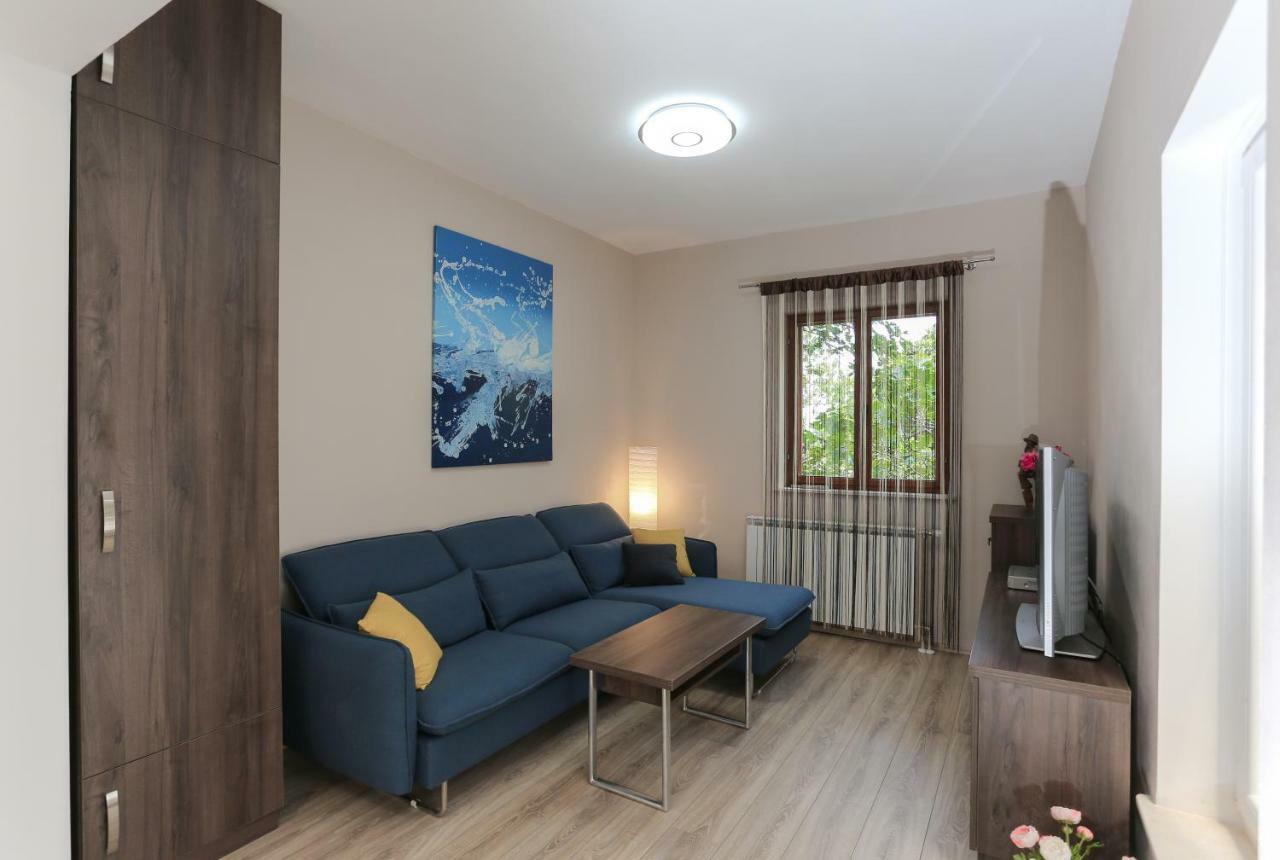 Keko Apartment Supetar Bagian luar foto